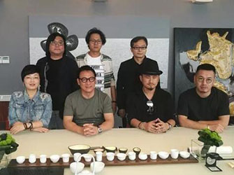 唯美L&D陶瓷攜“IFI中國設(shè)計(jì)師觀禮團(tuán)”第1天——到訪香港梁志天設(shè)計(jì)公司